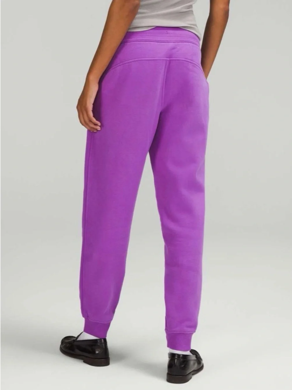 LULULEMON • Scuba High-Rise Jogger Moonlit Magenta - size 2 w5cvas